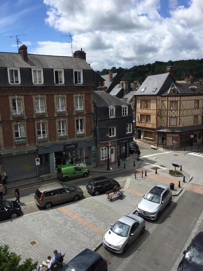 Appartement Medicis Avec Garage Honfleur Exterior foto